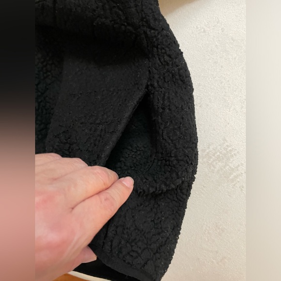 Calvin Klein Performance Teddy Sherpa Zip Up Jacket in Black Size L - Picture 7 of 11